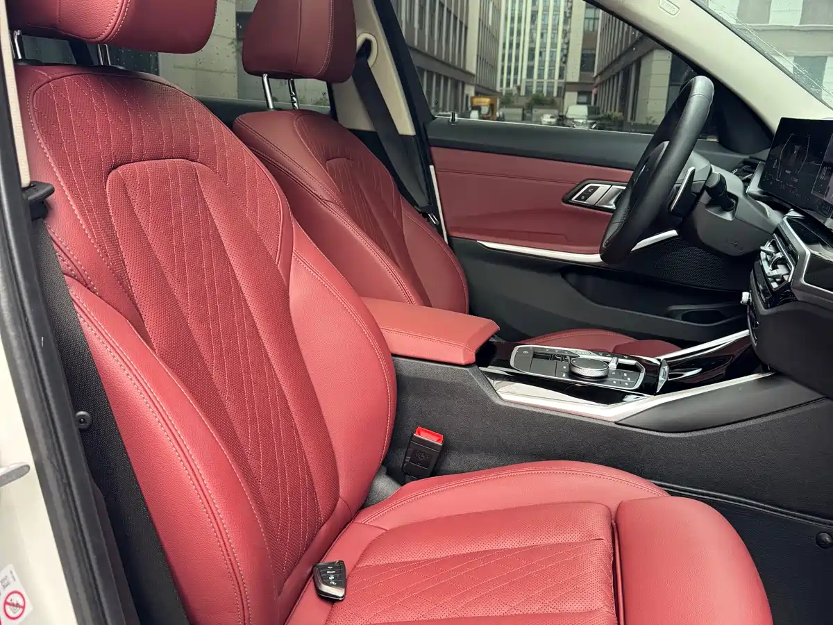 BMW 3 Series 2024 320Li M Sport Package фото 15