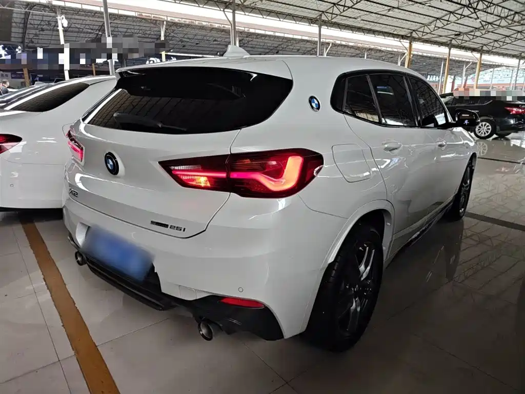 Фото 5 - BMW X2