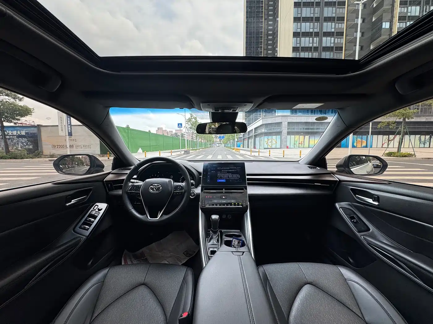 Toyota Avalon 2023 2.0L Luxury Edition фото 13