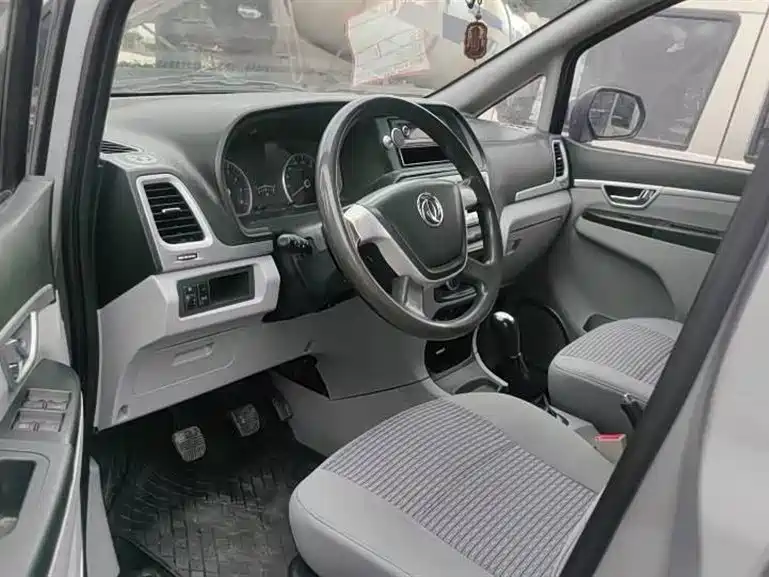 DONGFENG HANDSOME GUEST