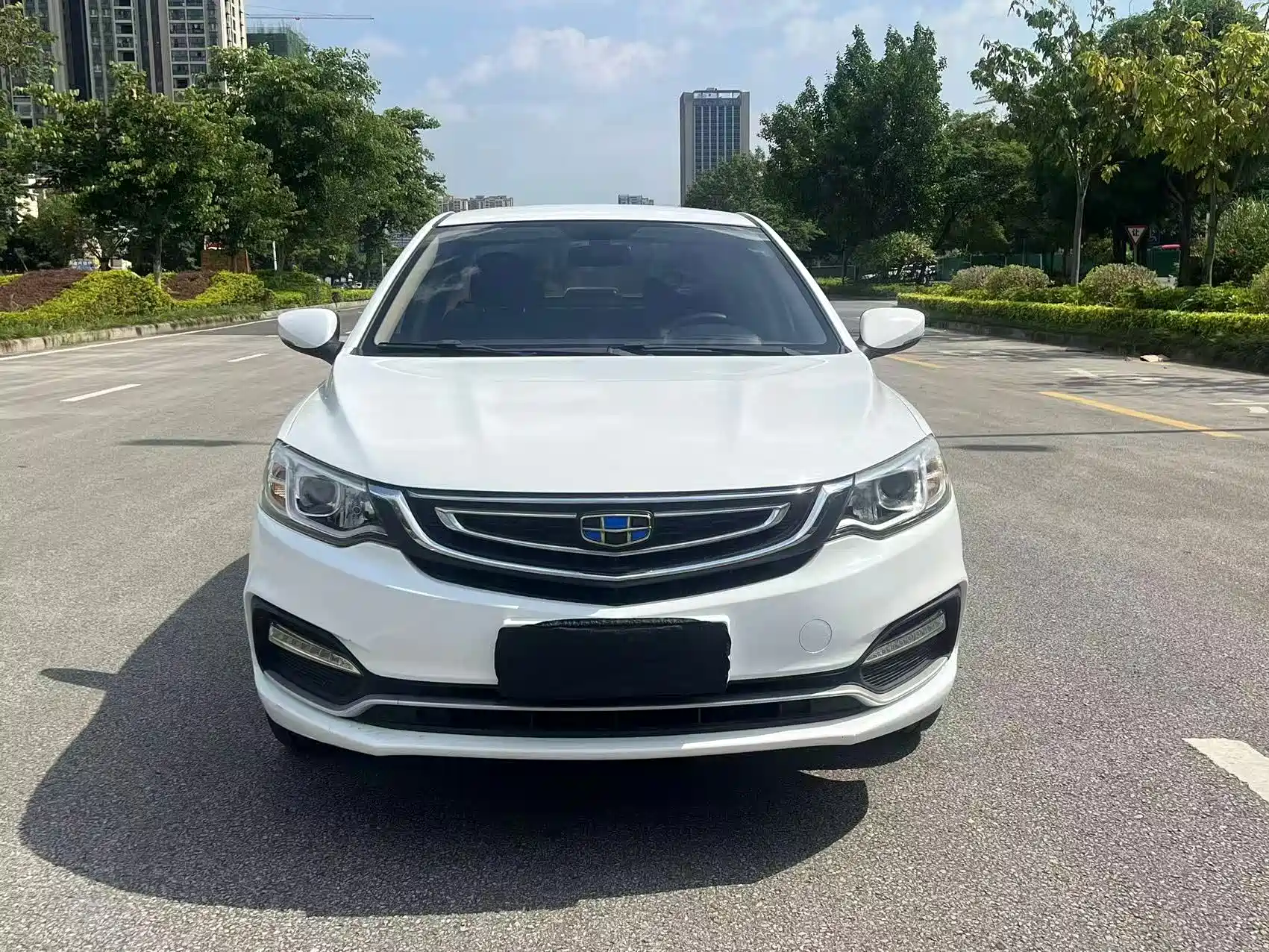 Фото 2 - Geely Vision