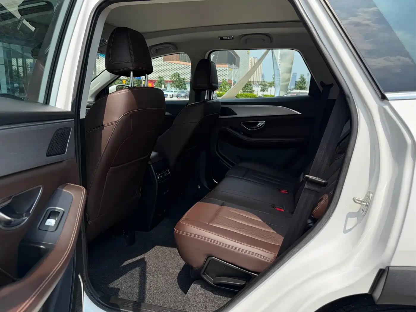 Jetour X90 PLUS 2022 2021 1.6TD DCT Villa 5-seater