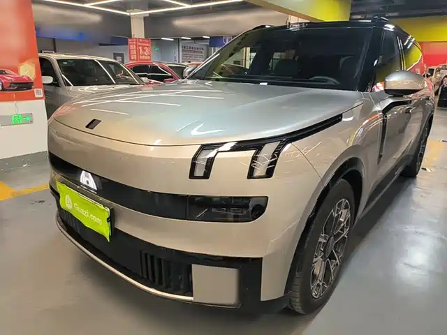  Lynk & Co Lynk & Co 900 2025 2.0T Ultra