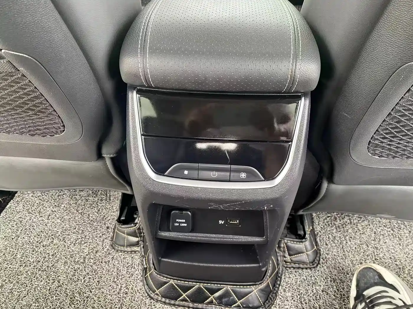 Maxus Maxus G50 2019 2019 1.5T Automatic Luxury Edition China V