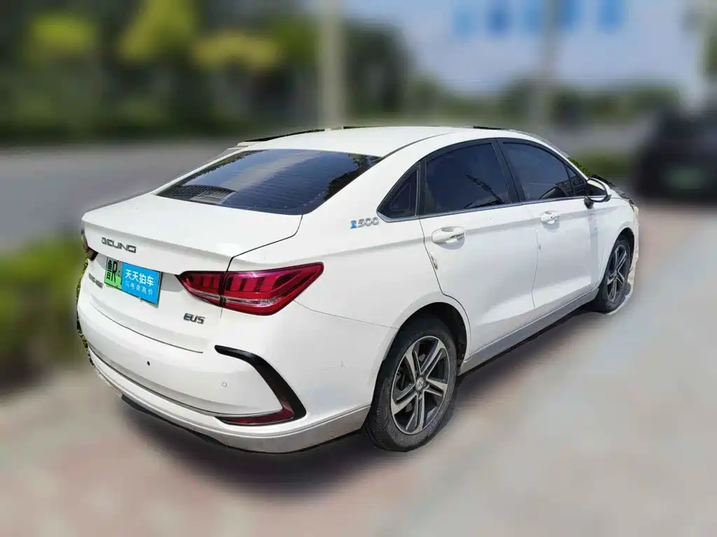 BAIC Beijing EU5 2018 2018 R500 Smart Wind Edition