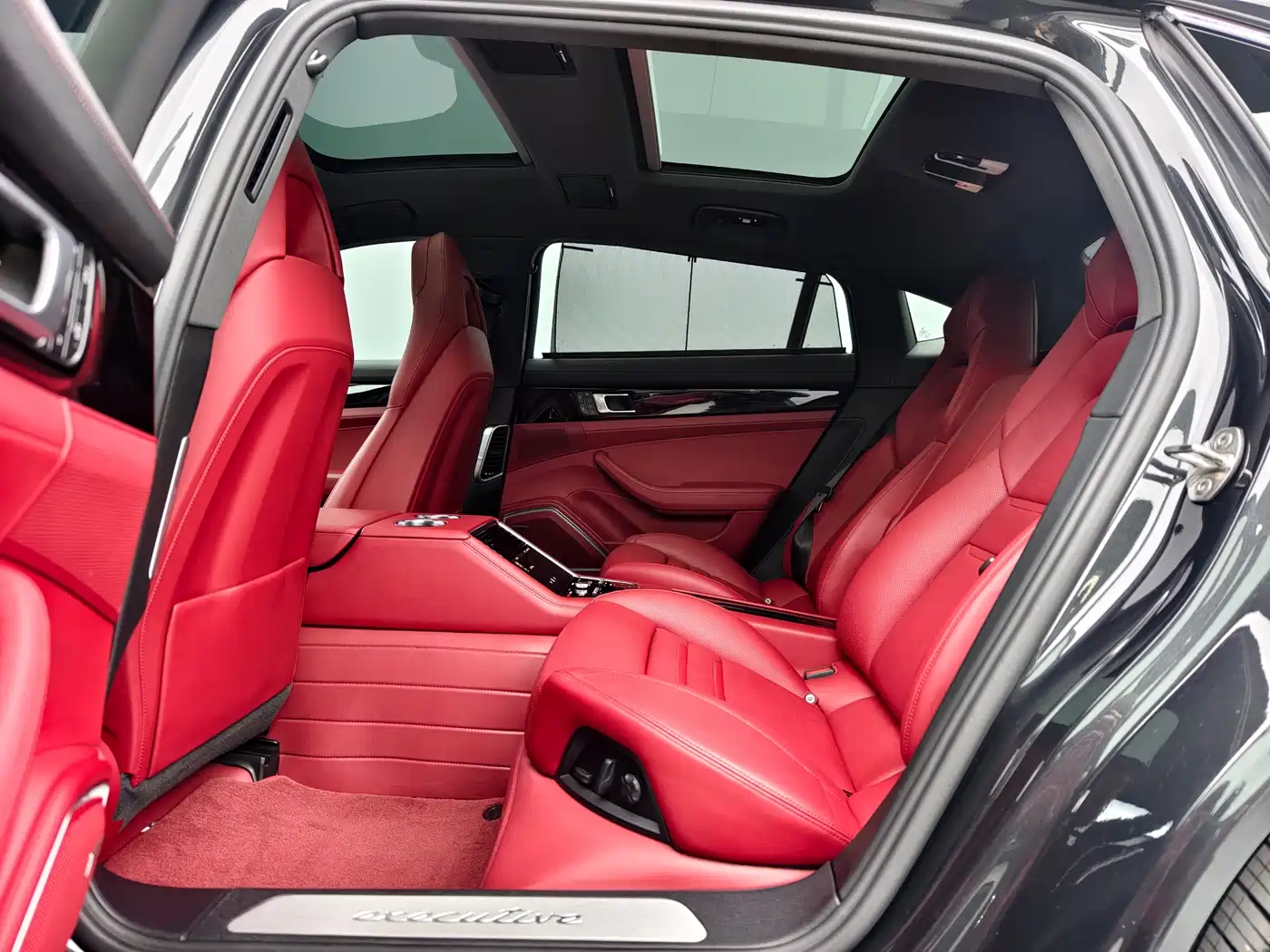 Porsche Panamera 2022 Panamera 4 Executive Long Wheelbase 2.9T фото 17