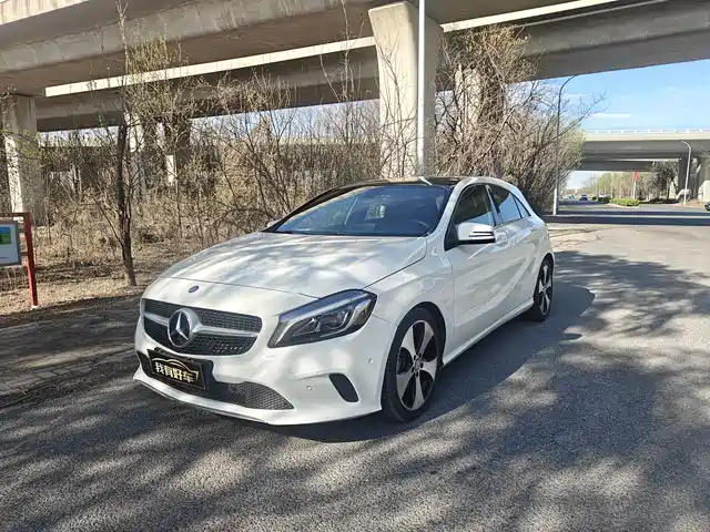 MERCEDES-BENZ A CLASS