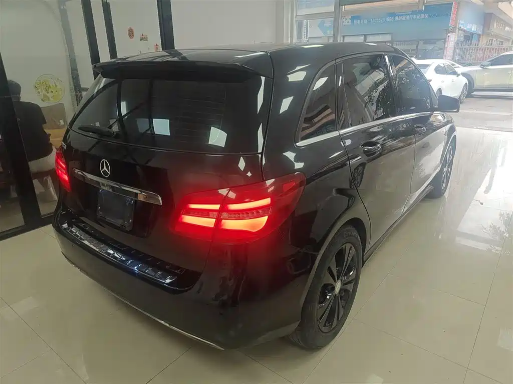 Mercedes-Benz B-Class 2015 B 200 Style фото 5