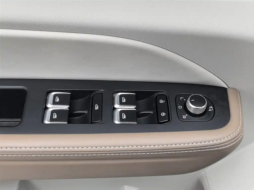 GEELY AUTOMOBILE GEELY ICON