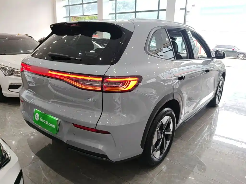 Фото 5 - Geely Galaxy Galaxy E5