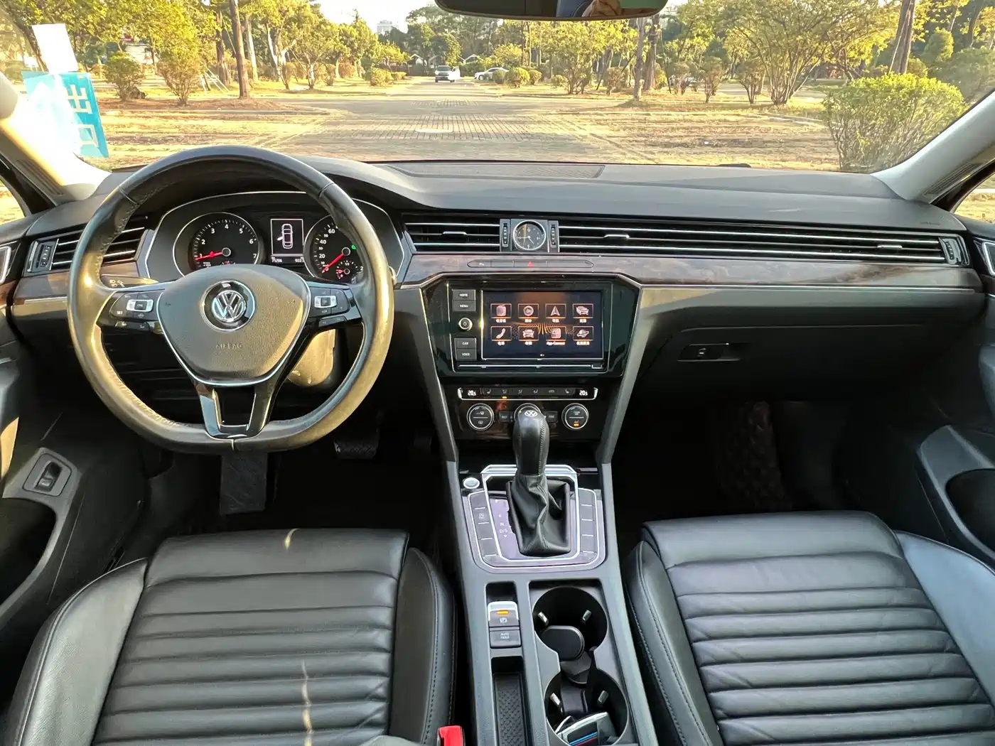 Volkswagen Magotan 2019 330TSI DSG Luxury Class China VI фото 10