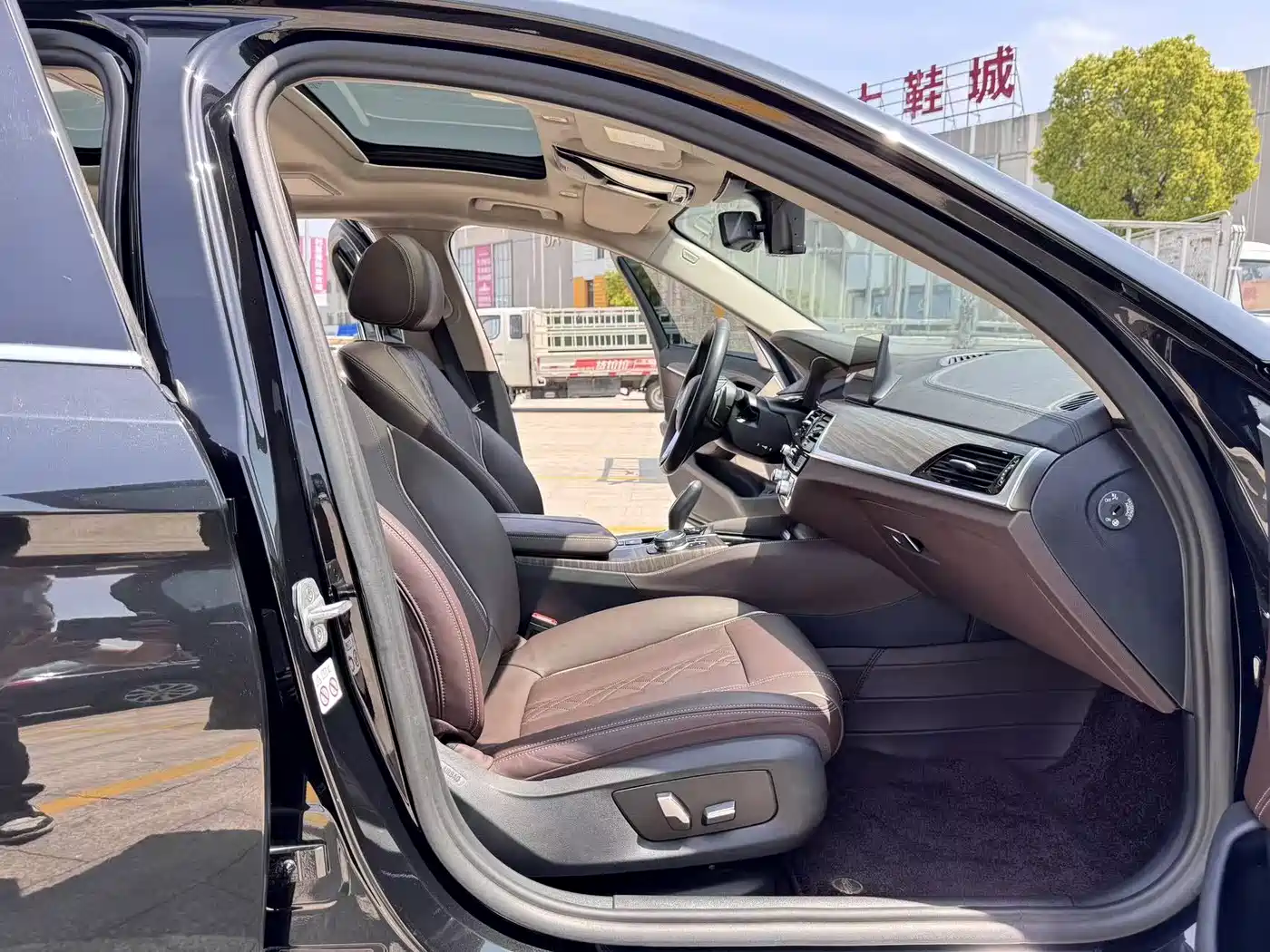 BMW 5 Series 2019 530Li Leading Luxury Package фото 29