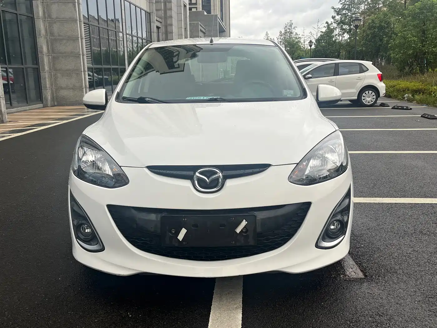 Mazda 2 2014 2012 Hatchback Dynamic 1.5L Automatic Value Edition