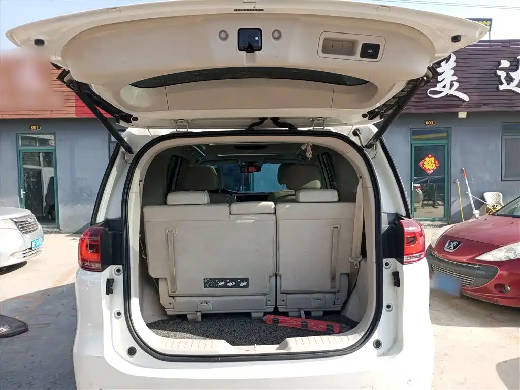 GAC Trumpchi Trumpchi M8 2018 320T Premium Edition фото 18