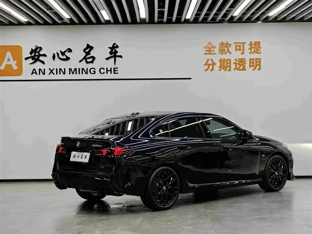 BMW M235L 2026 2025 M235L