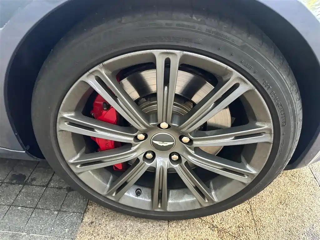 Aston Martin Rapide 2011 2010 6.0L