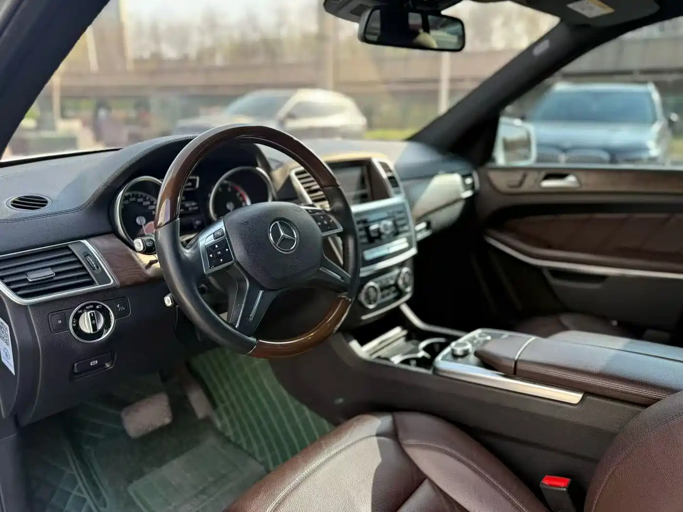 Mercedes-Benz GL-Class 2013 GL 500 4MATIC фото 4