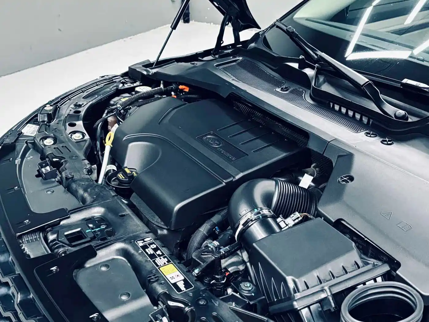 LAND ROVER RANGE ROVER AURORA