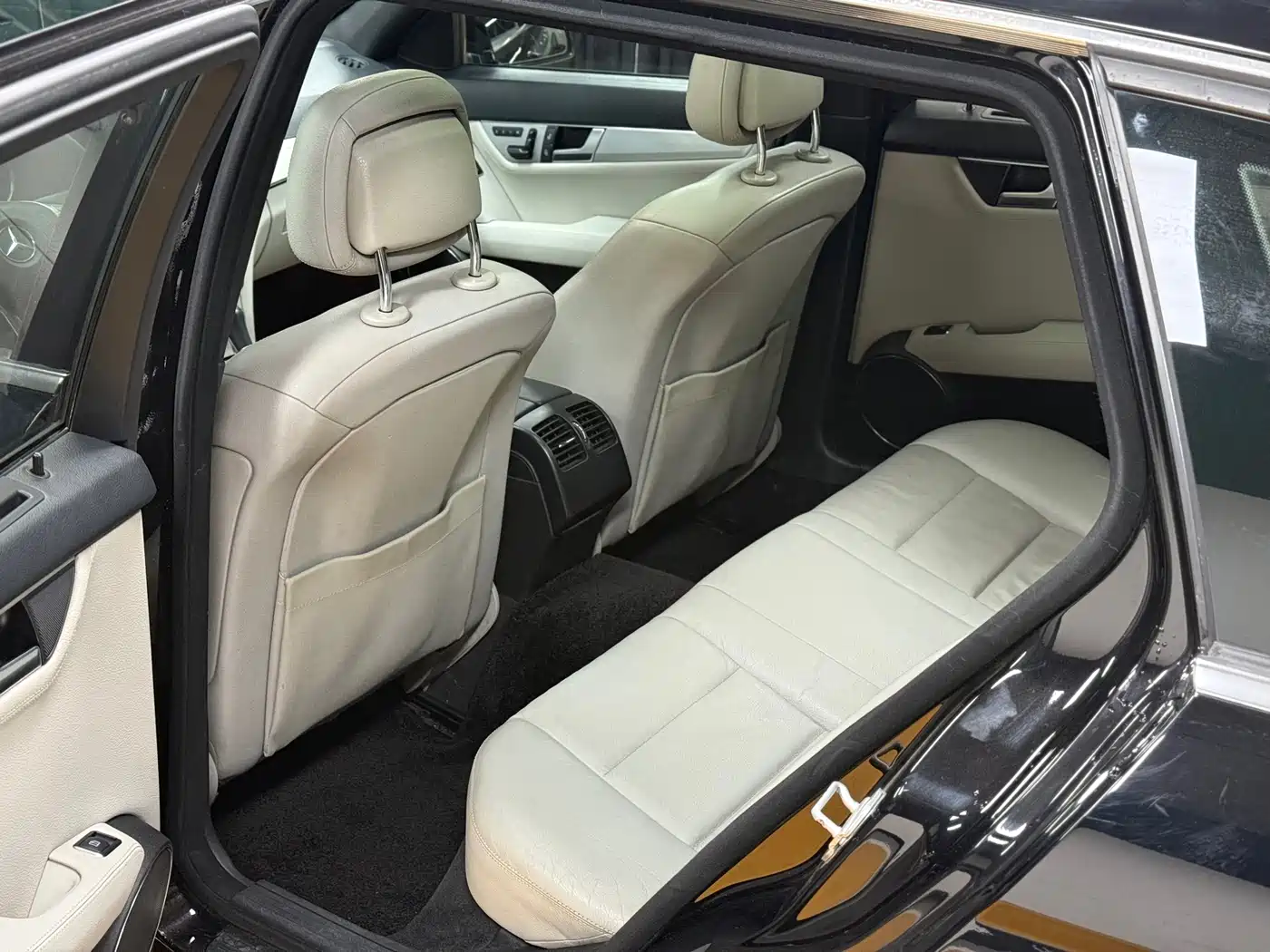 Mercedes-Benz C-Class (Import) 2011 C 200 Luxury Sports Wagon фото 11