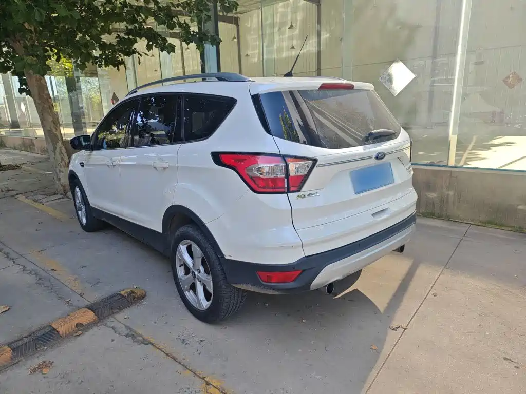 Ford Kuga 2016 2017 EcoBoost 180 FWD Platinum