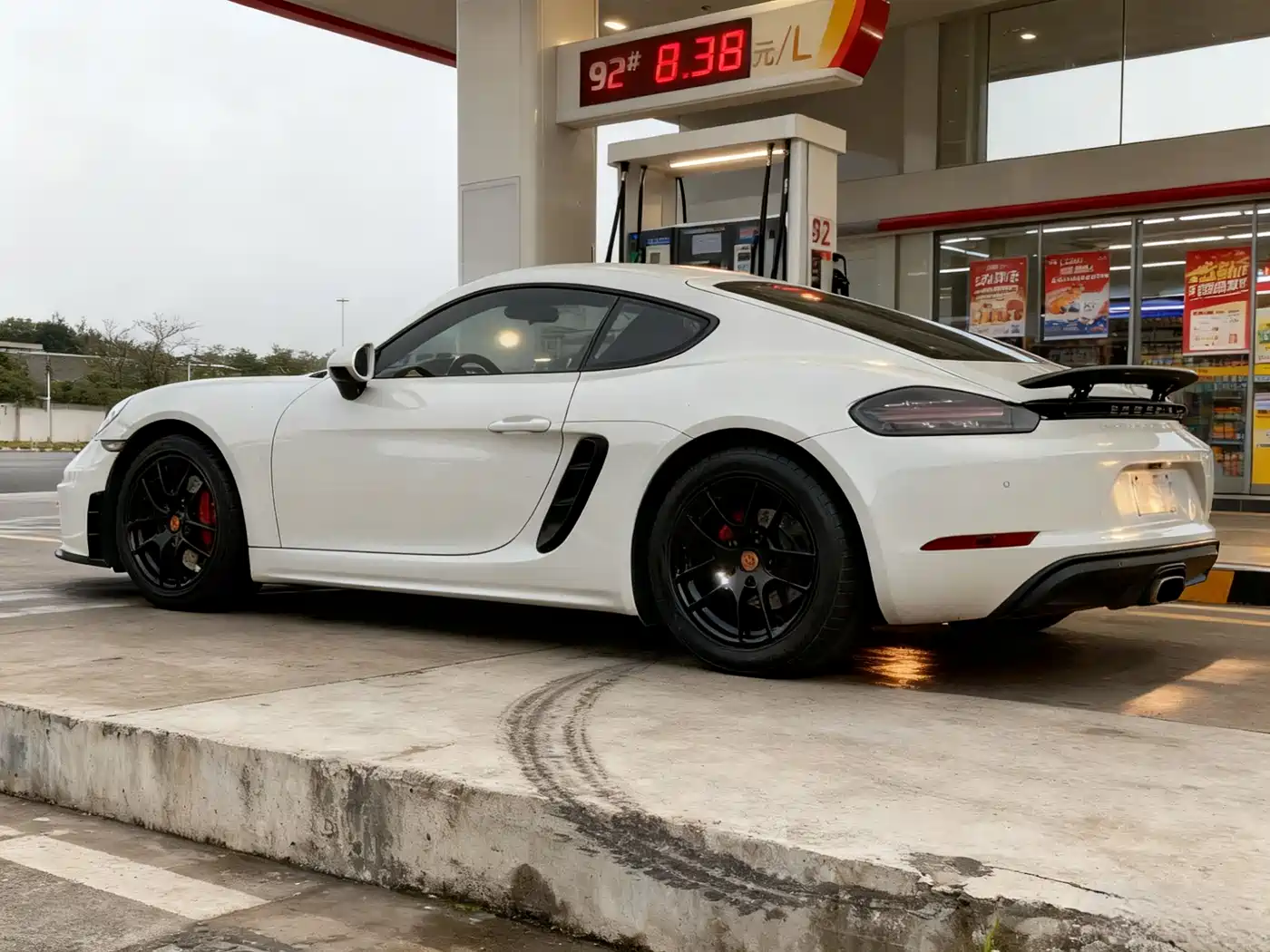 Porsche 718 2016 Cayman 2.0T фото 8