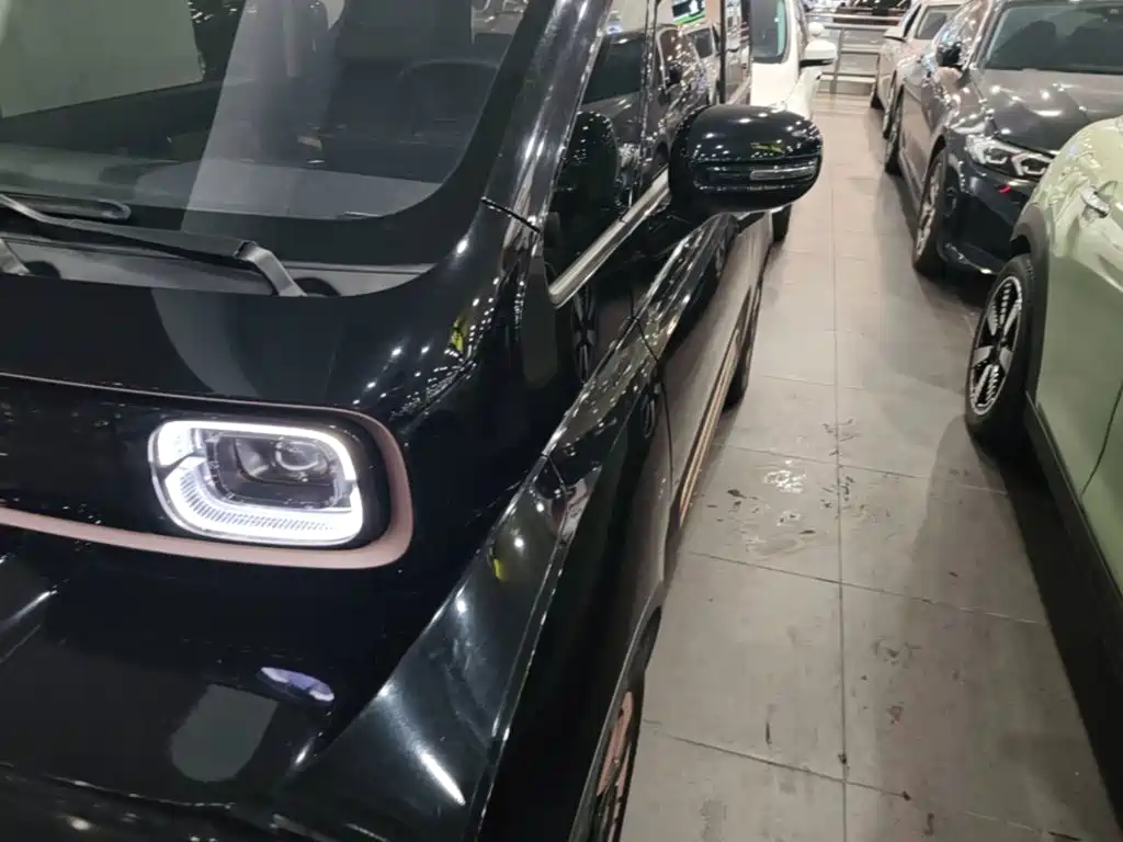 Baojun KiWi EV 2022 2022 Artist Lite Edition LFP