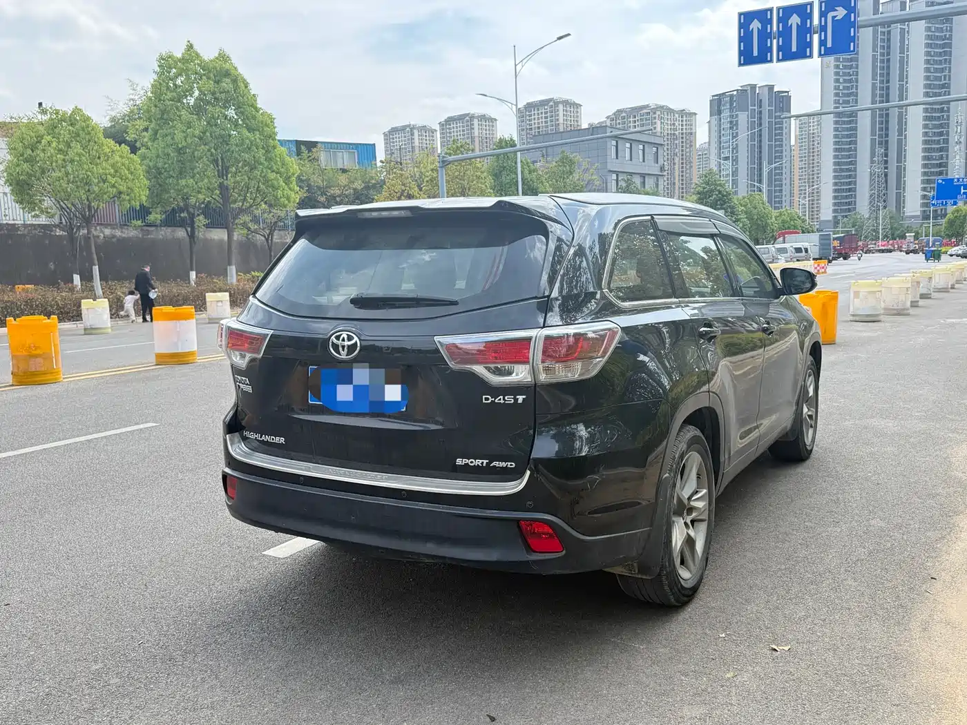 Toyota Highlander 2015 2.0T AWD Luxury Edition 7-seater фото 4