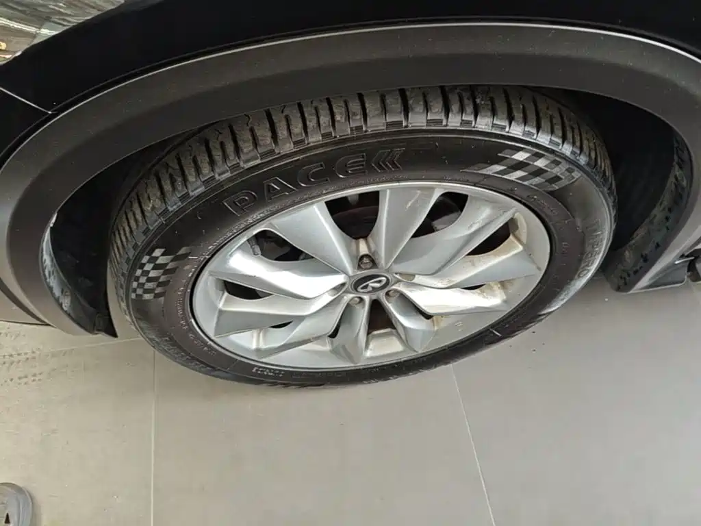 Photo 23 - Infiniti QX50