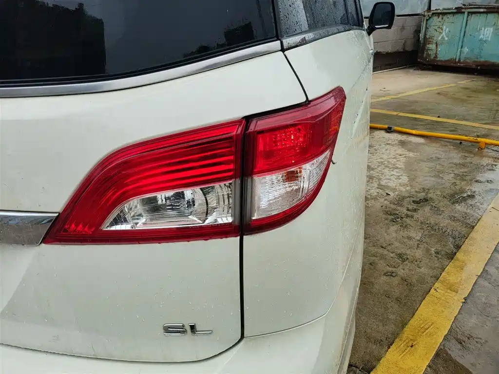 Nissan Quest 2017 2015 3.5L SL