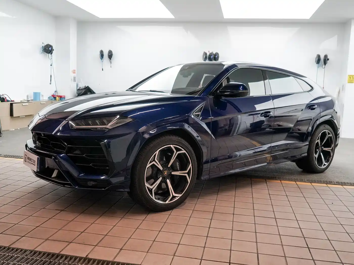 Lamborghini Urus 2018 4.0T V8 фото 3
