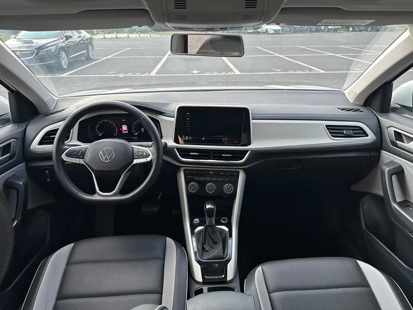 Volkswagen T-Roc, миниатюра 6