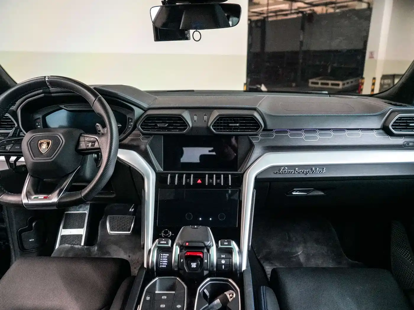 Lamborghini Urus 2018 4.0T V8 фото 10