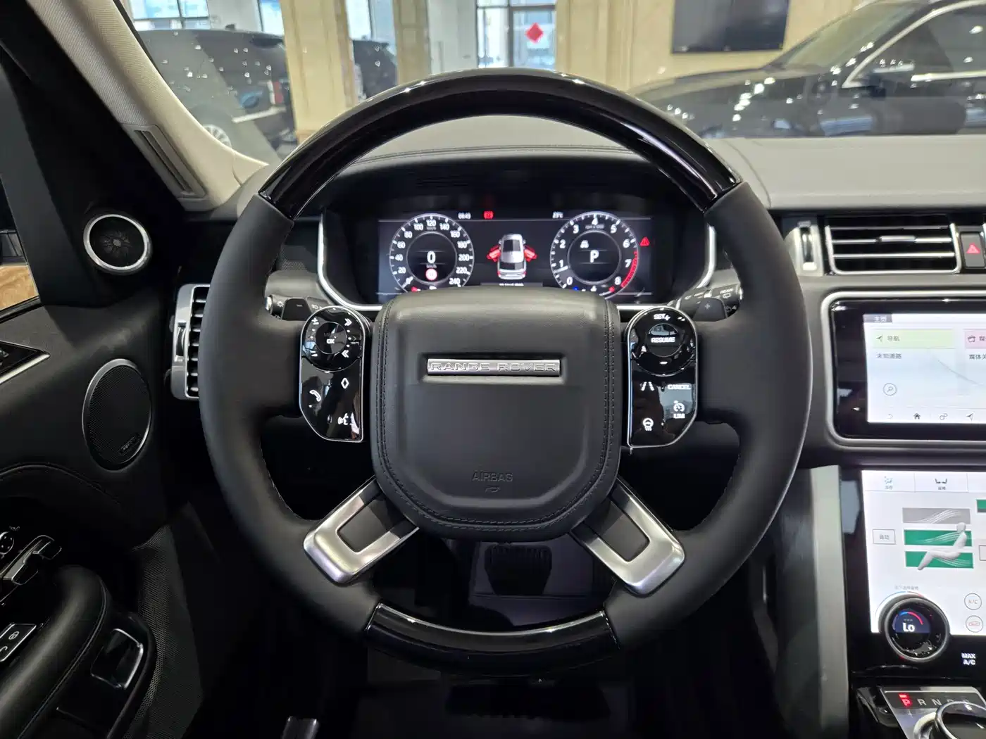Land Rover Range Rover фото 19
