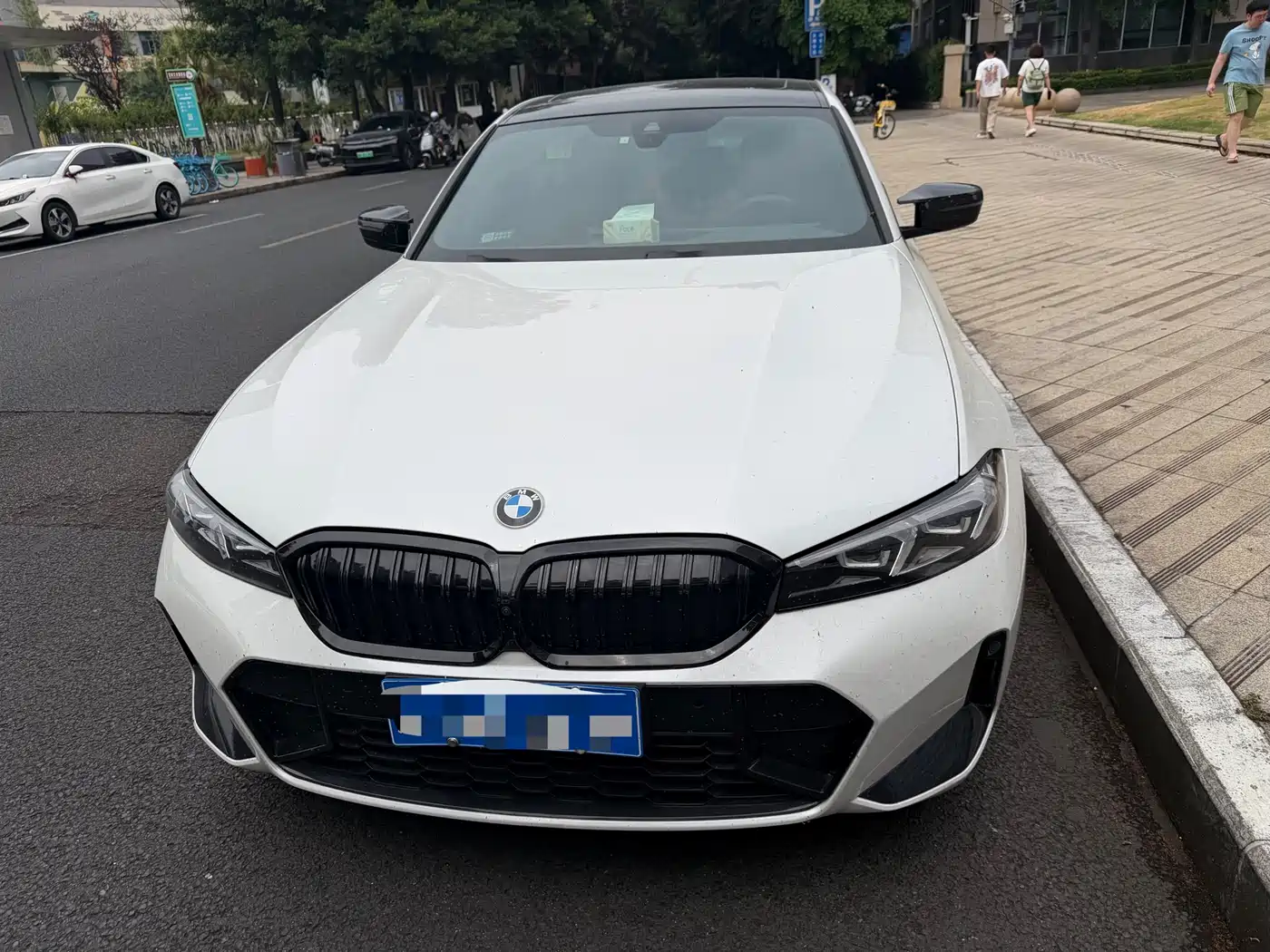 BMW 3-SERIES