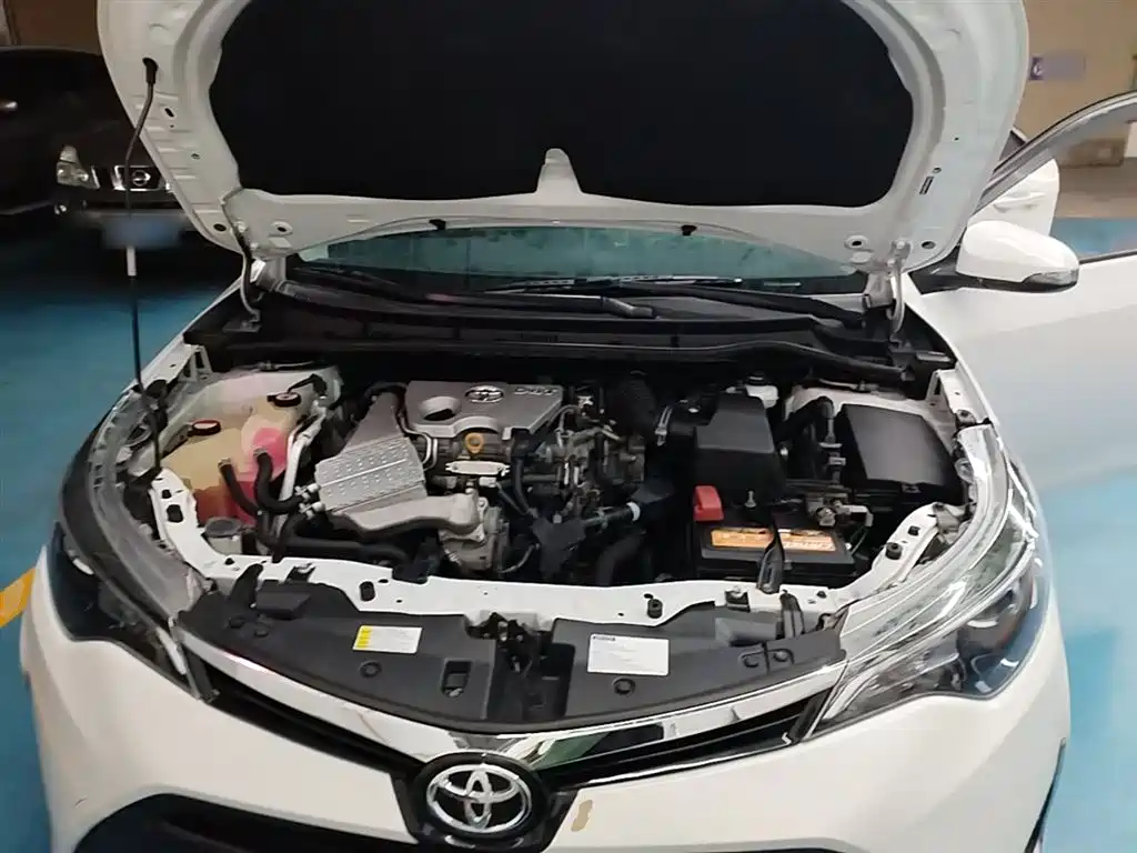 Toyota Levin 2017 Facelift 185T CVT Elite (China V) фото 19