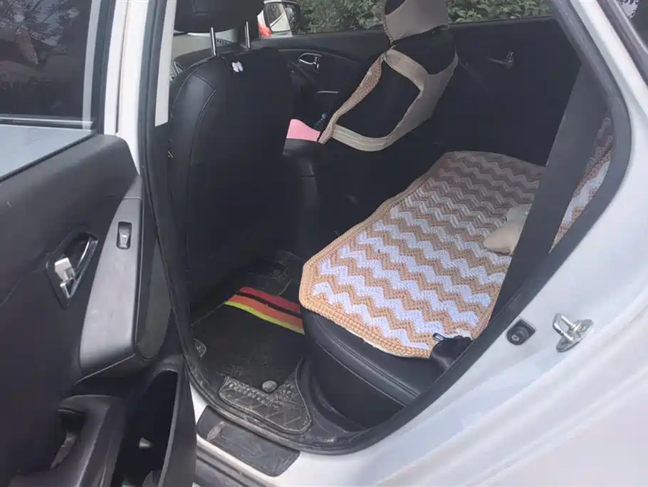 Hyundai Beijing Hyundai ix35 2015 2.0L Automatic 2WD Smart Type China IV фото 11