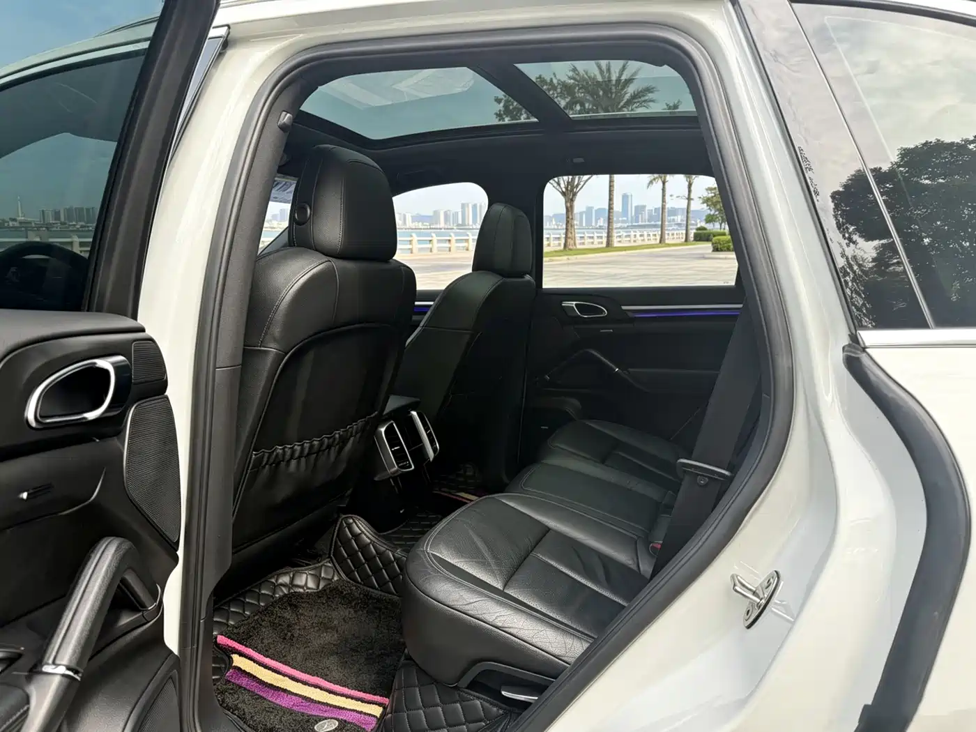 Porsche Cayenne 2011 Cayenne 3.0T фото 14