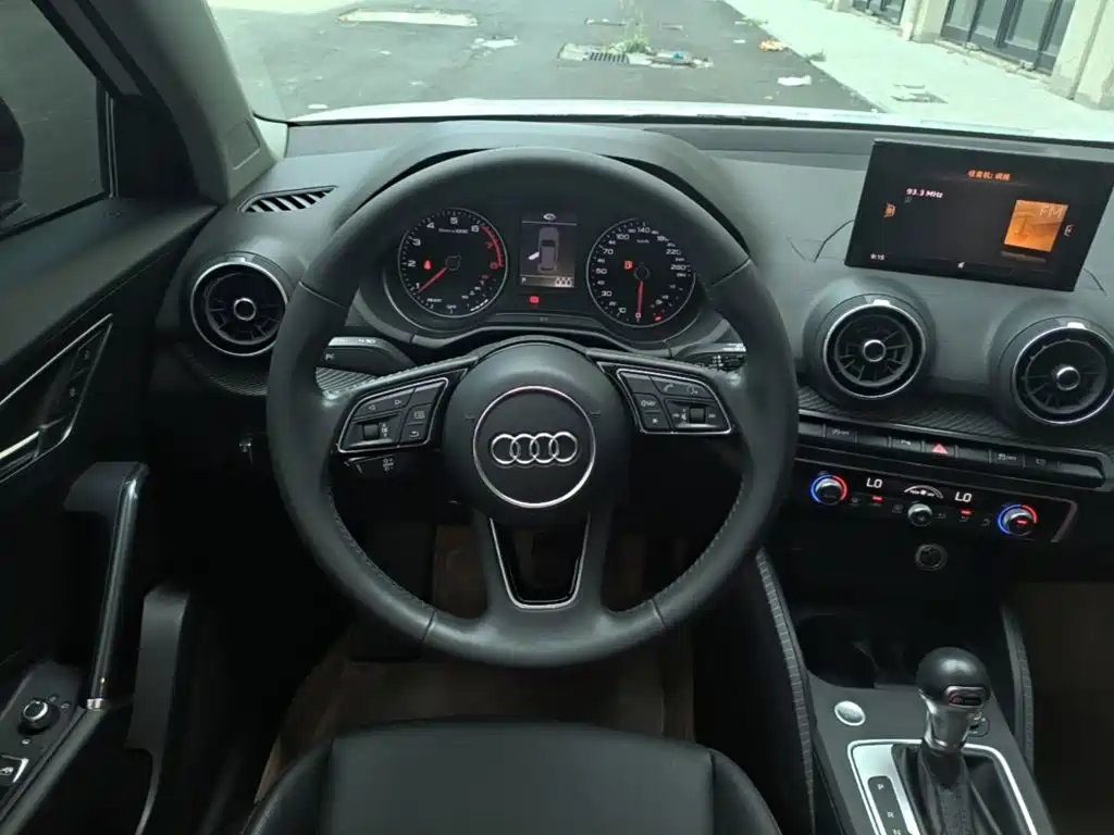 Фото 11 - Audi Q2L