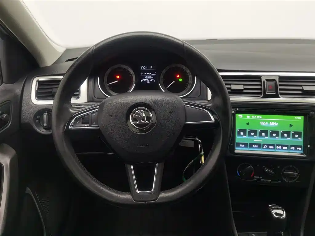 Škoda Skoda Rapid Spaceback 2019 Facelift 1.5L Automatic Comfort Version China VI фото 11