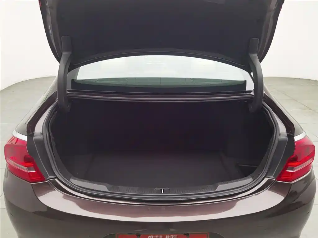 Buick LaCrosse 2016 Model 28T Elite фото 16