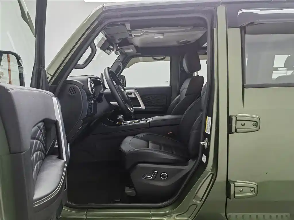 BAIC ORV Beijing Offroad BJ40 2024 Model 2.3T Rainforest Edition фото 10