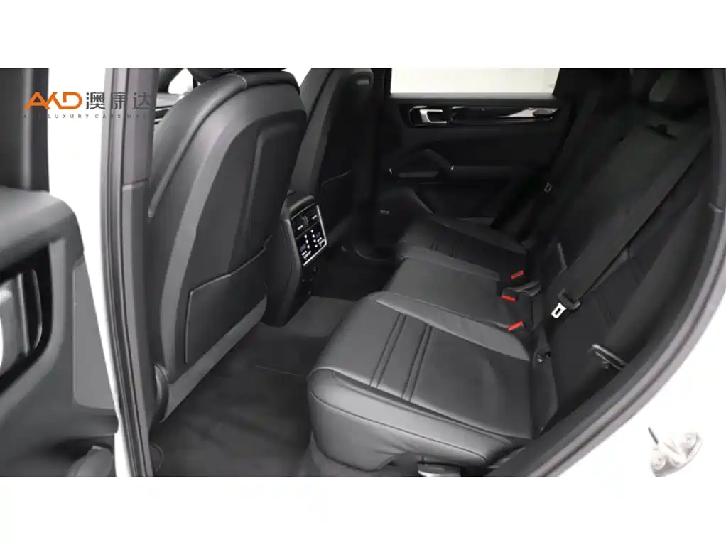 Фото 7 - Porsche Cayenne