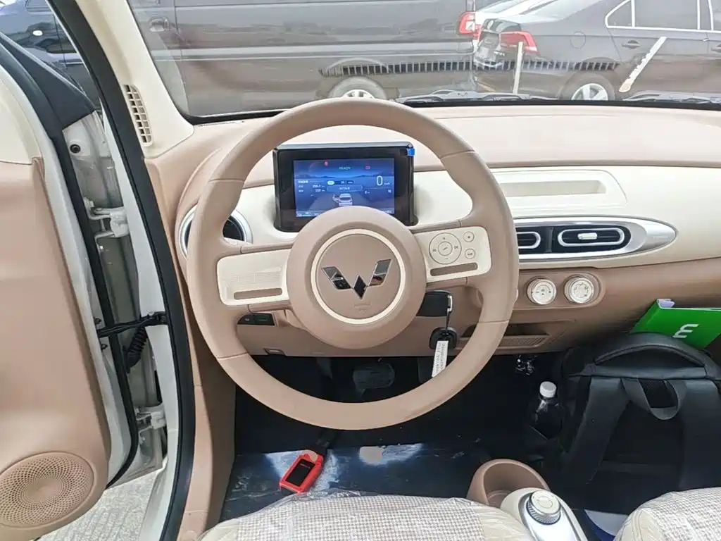 Wuling Motors Hongguang MINIEV 2026 2025 4-Door Advanced