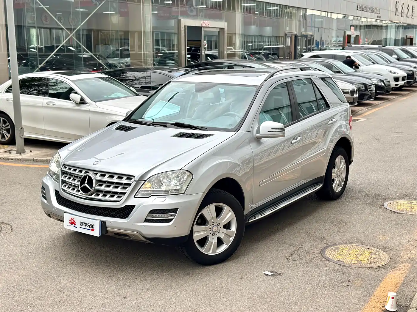 Mercedes-Benz M-Class 2010 ML 300 4MATIC фото 2