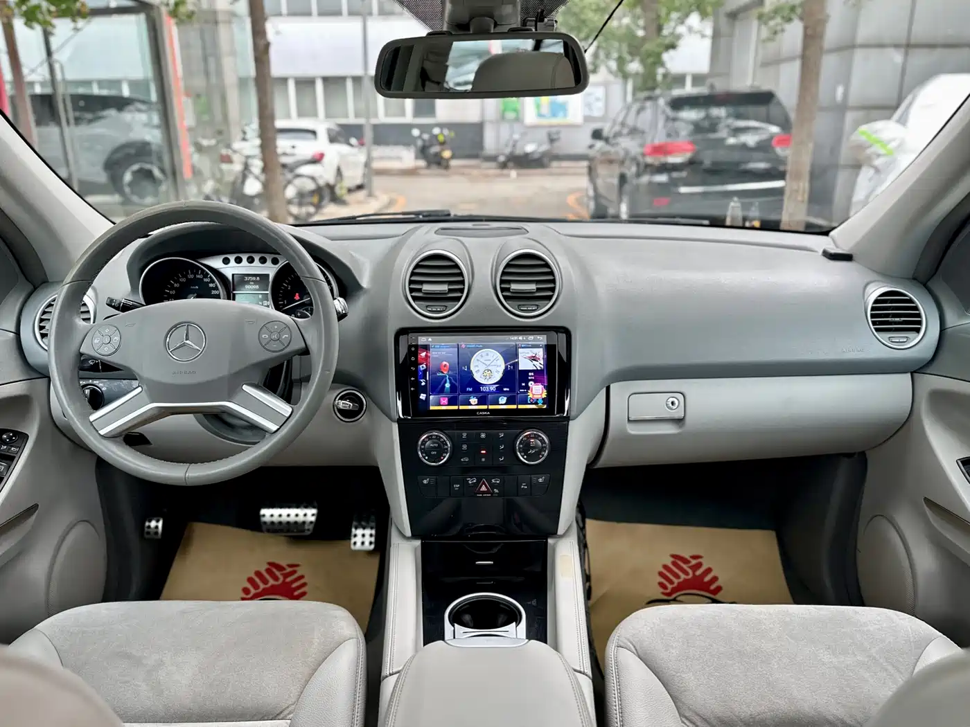 Mercedes-Benz M-Class 2010 ML 300 4MATIC фото 39