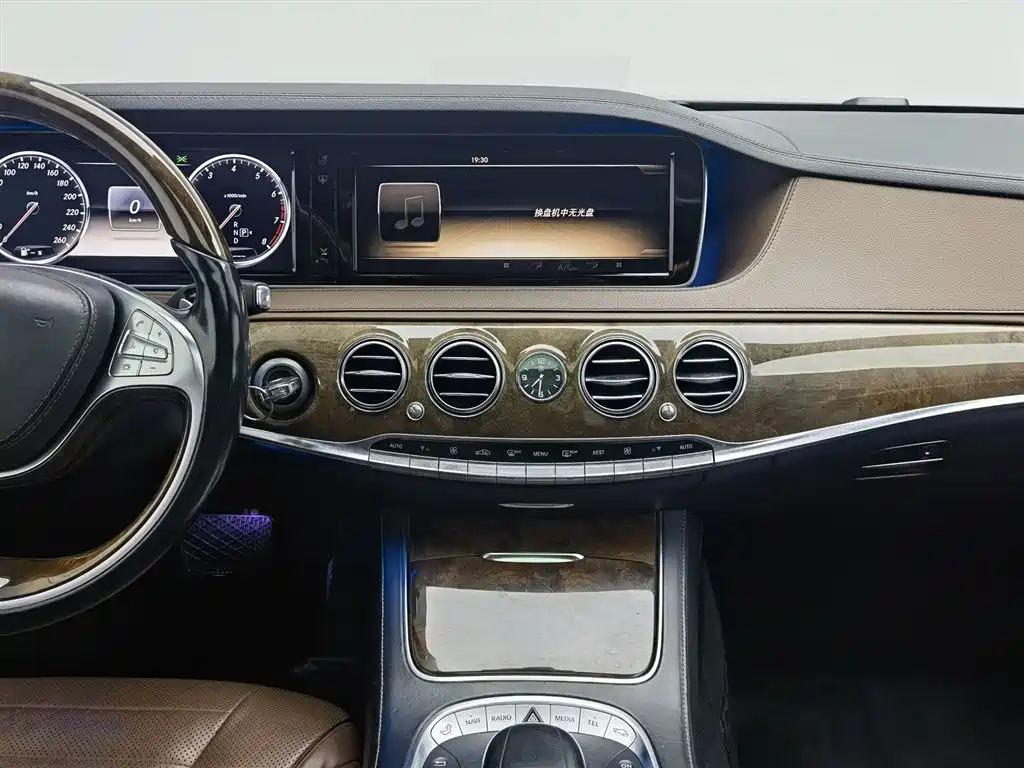 Mercedes-Benz S-Class 2014 S 500 L 4MATIC фото 12