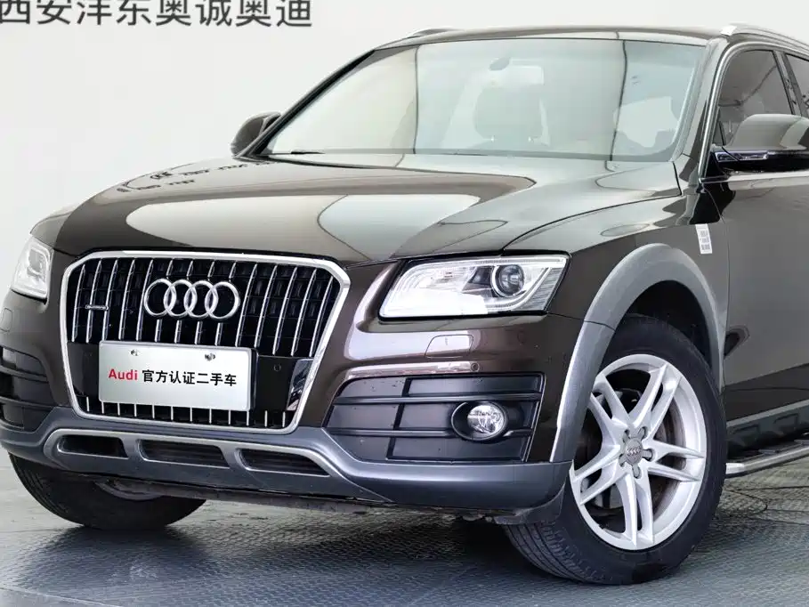 Audi Q5 2018 2017 40 TFSI Technology