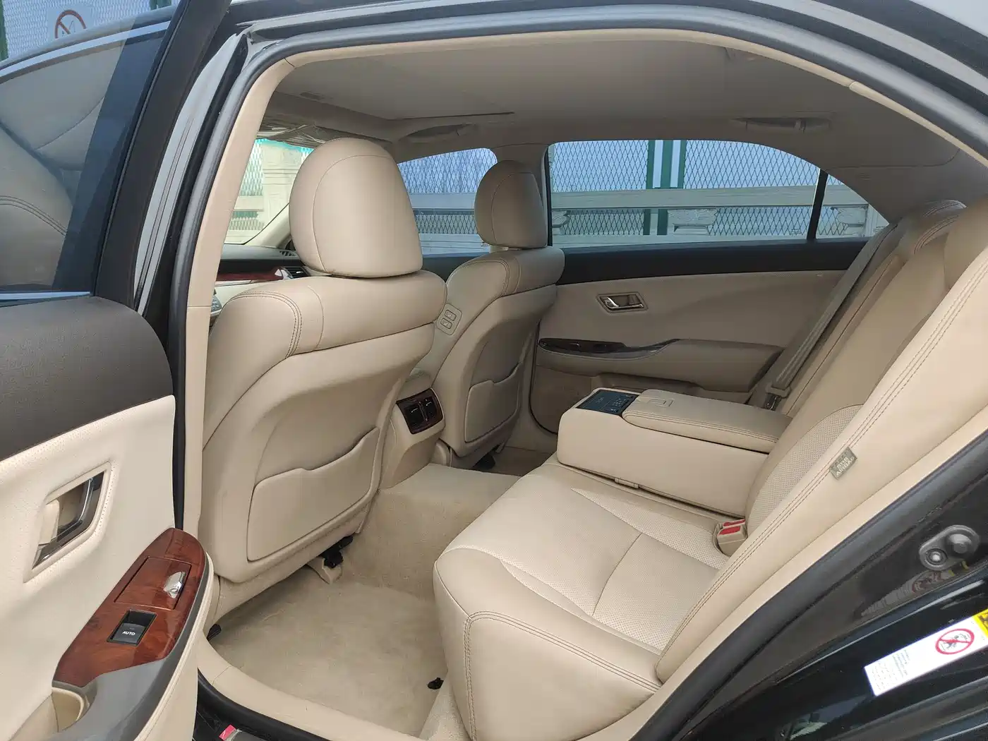 Toyota Crown 2012 2.5L Royal Saloon фото 9