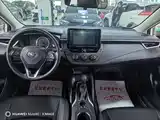 Фото 9 - Toyota Corolla