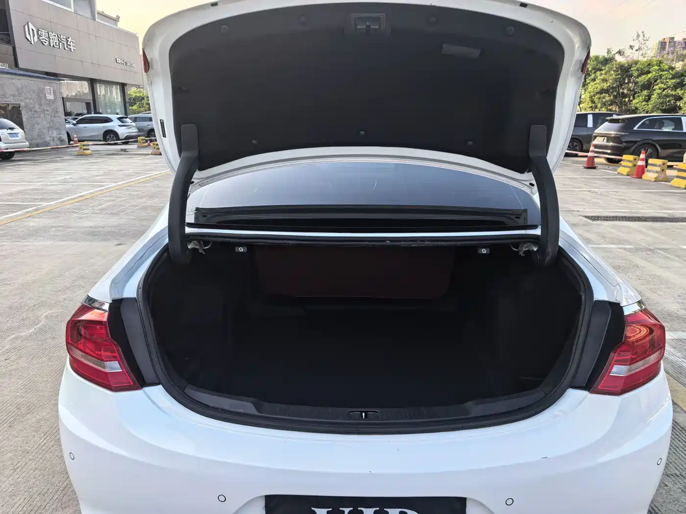 Buick LaCrosse 2018 Model 20T Luxury Edition фото 15